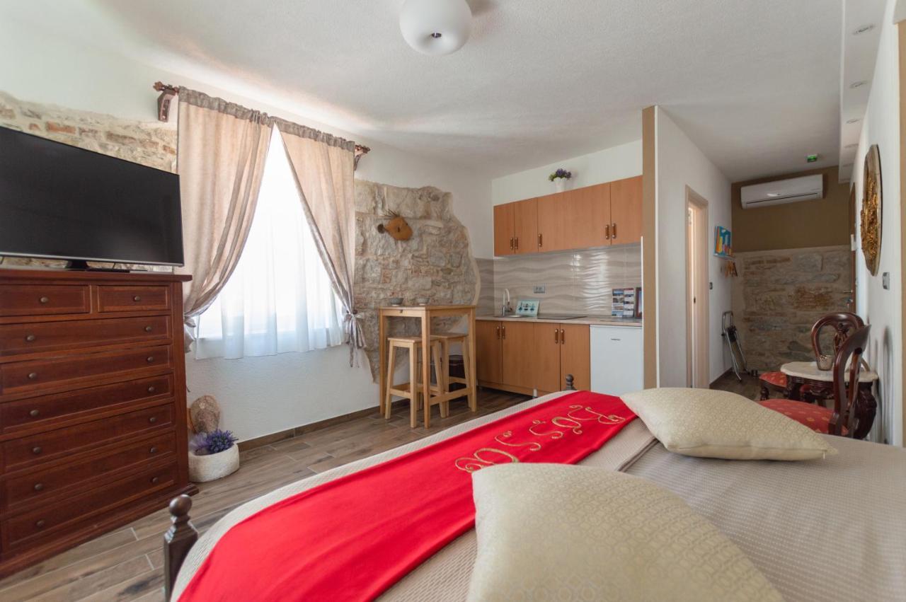 Bossa Studio Apartments Split Buitenkant foto